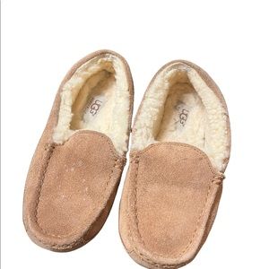 Ugg Size 4 House slippers